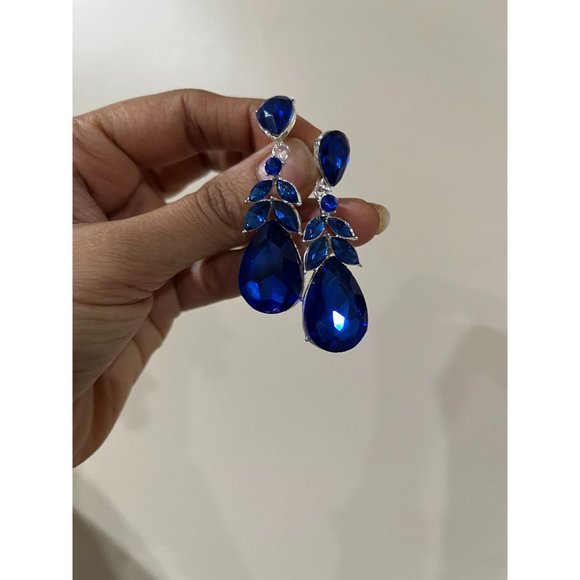 Royal blue earring long teardrop electric dangle rhinestone crystal blue 2.25” - Picture 9 of 9